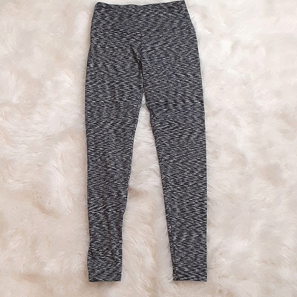 yoga pants